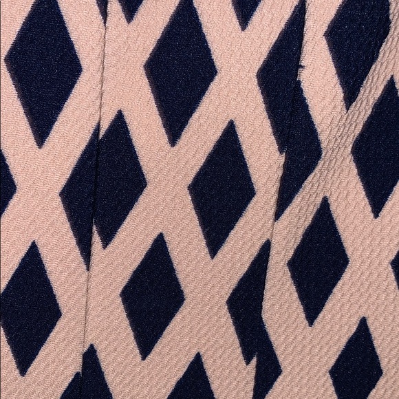 Nice dress - Picture 3 of 3